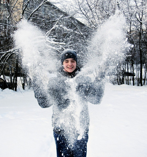 Радость снегу