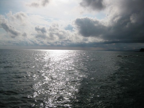 Летнее море в непогоду