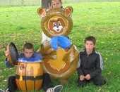 Мишки очень любят мёд