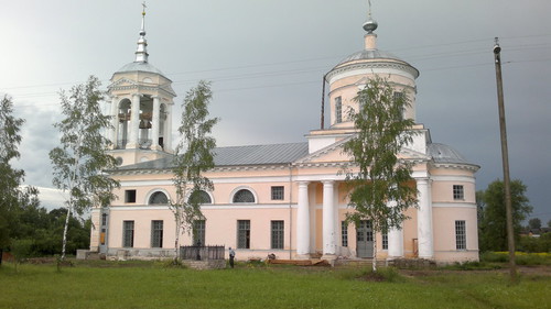 Церковь в селе Никольское