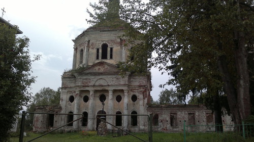Церковь в деревне Кузнецово