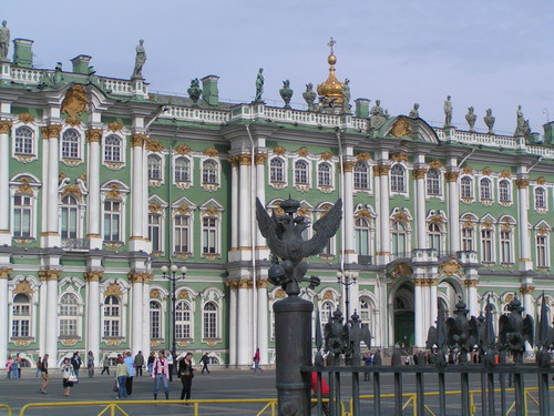 Дворцовая площадь в Санкт-Петербурге