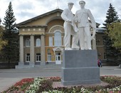 Дом для слуг народа
