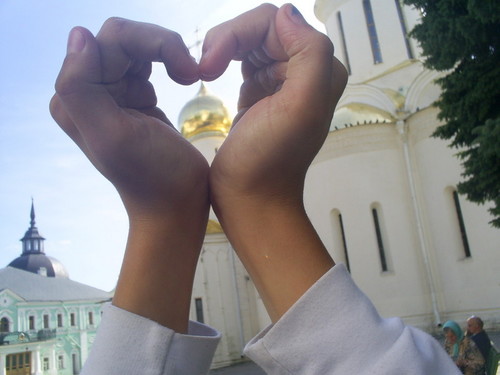 в сердце ладошек