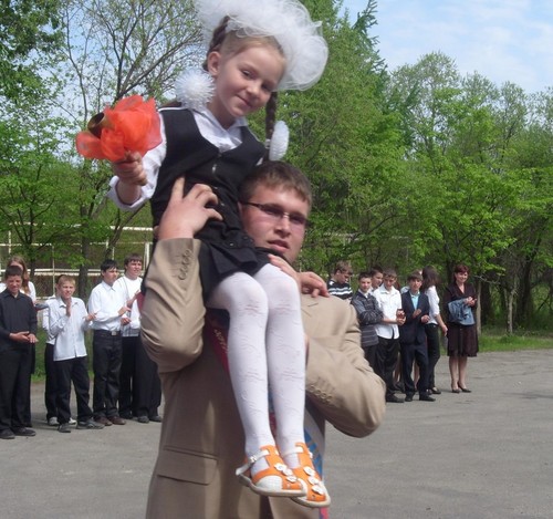 Звенит последний звонок
